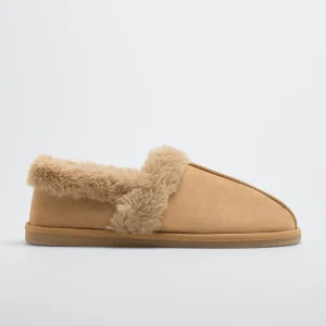 Pantofole chiuse con pelliccia marrone