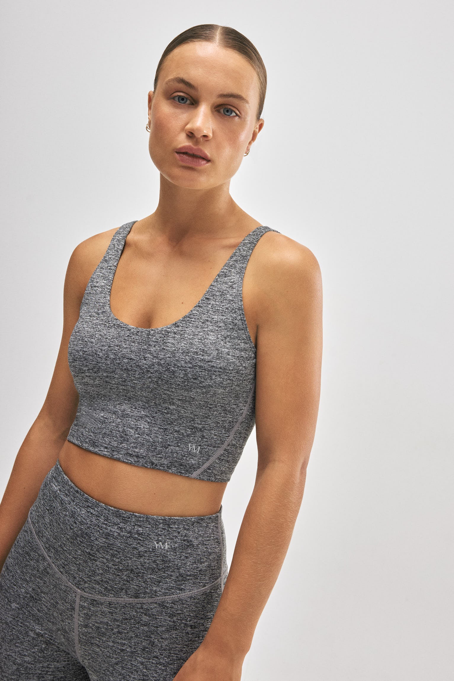 Reggiseno sportivo con parte superiore interna grigia - immagine 2